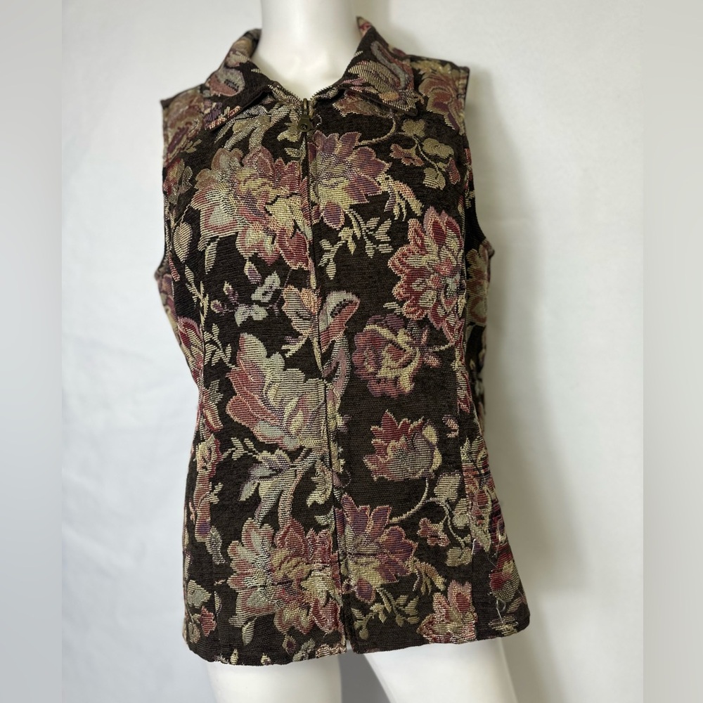 Susan Graver M Zip Up Collared Vest Floral Tapestry Front - Back Side Is Brown